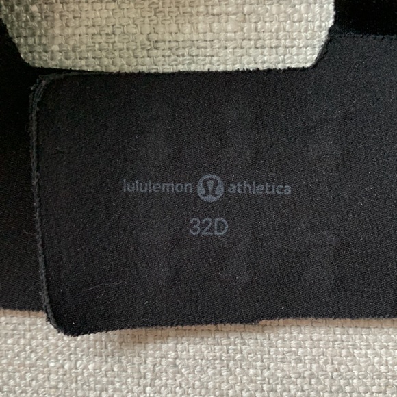 Lululemon Sports Bra - Picture 3 of 4
